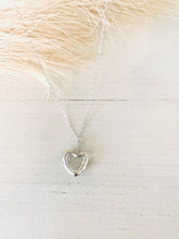 Load image into Gallery viewer, Molten Heart Necklace