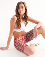 Load image into Gallery viewer, Rouge Women&#39;s Mid-Rise Bike Shorts
